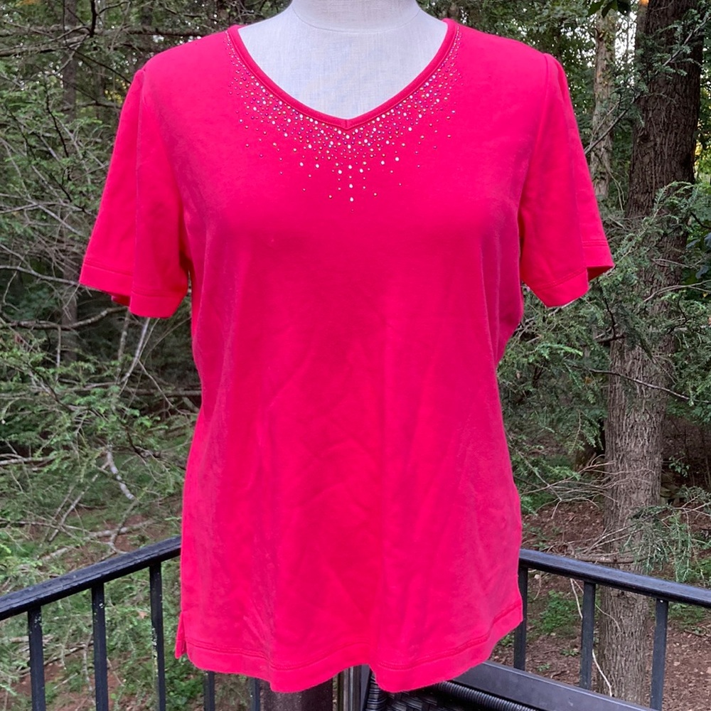 Quacker Factory pink top with rhinestones sz. XS